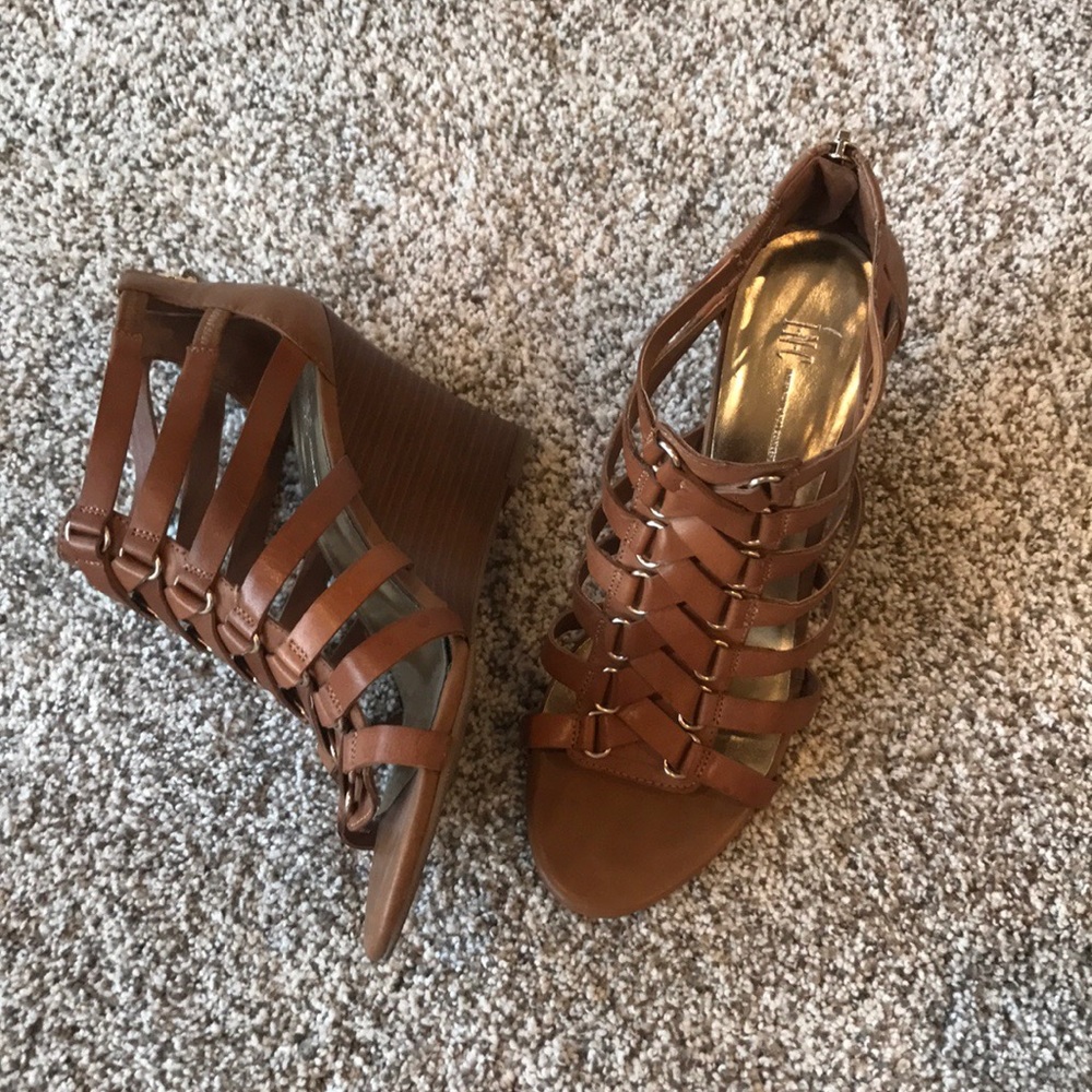 INC Wedges